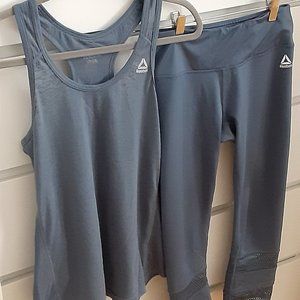 Reebock 2 pc sport set size XS tank and legging